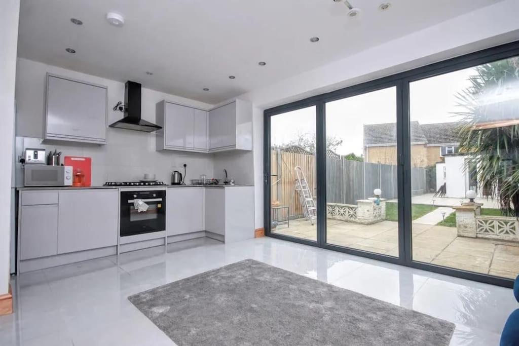 Beautiful Bright Three Bedroom House In Brighton And Hove With Free Parking Kültér fotó