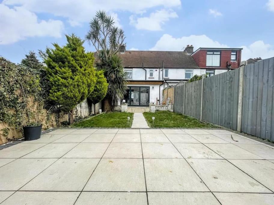 Beautiful Bright Three Bedroom House In Brighton And Hove With Free Parking Kültér fotó